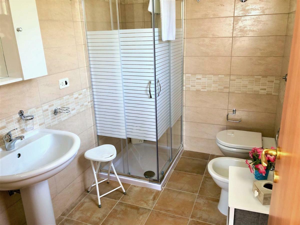 B&B Vento Del Mare San Pietro in Bevagna Buitenkant foto